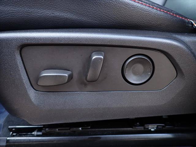 Used 2023 Chevrolet Colorado Trail Boss w/ Technology Package AWD/4WD image 12