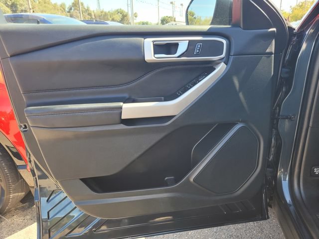 Certified 2023 Ford Explorer XLT w/ Equipment Group 202A AWD/4WD image 16