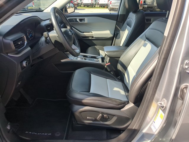 Certified 2023 Ford Explorer XLT w/ Equipment Group 202A AWD/4WD image 14