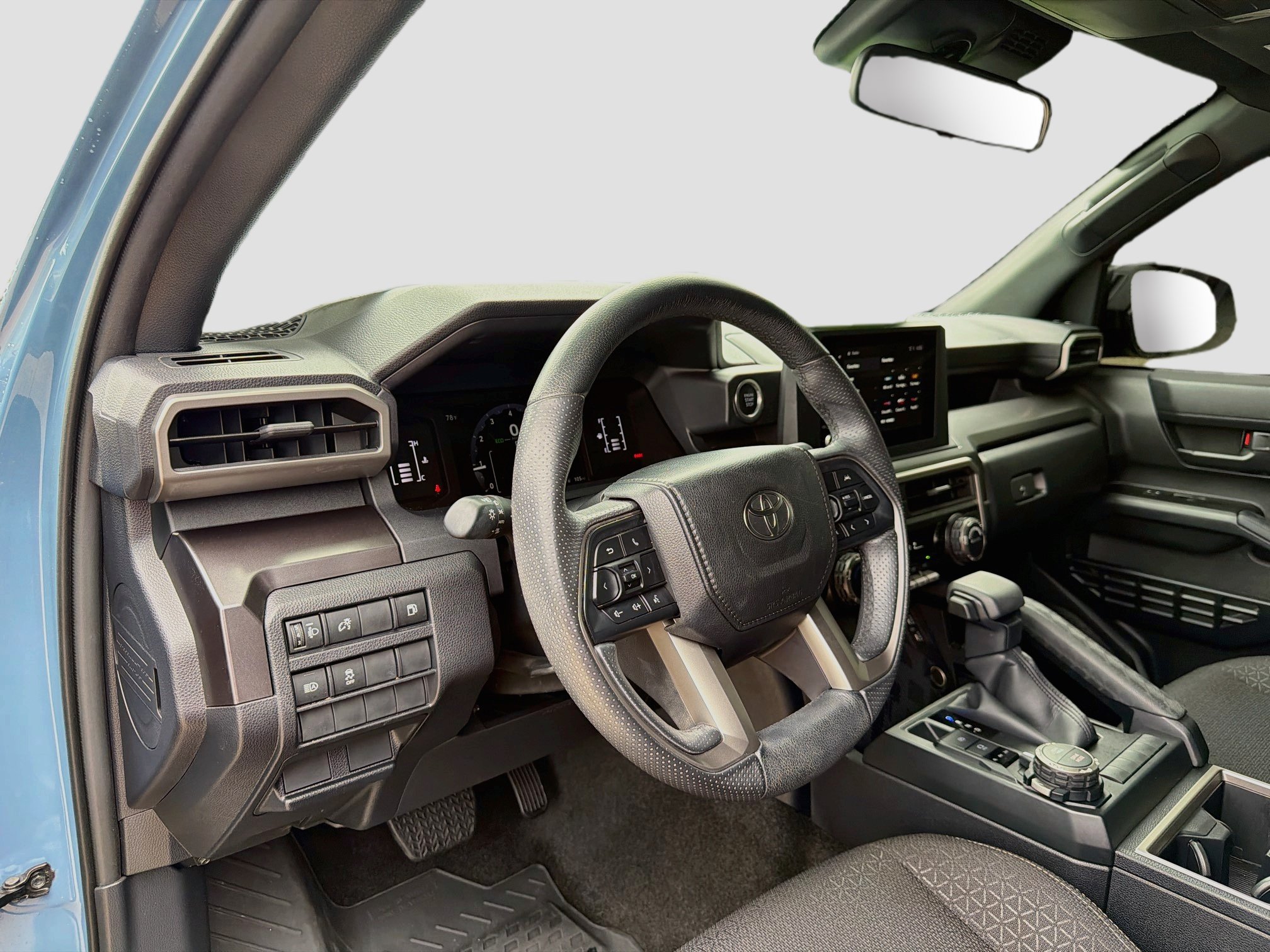 Used 2025 Toyota 4Runner SR5 AWD/4WD image 9