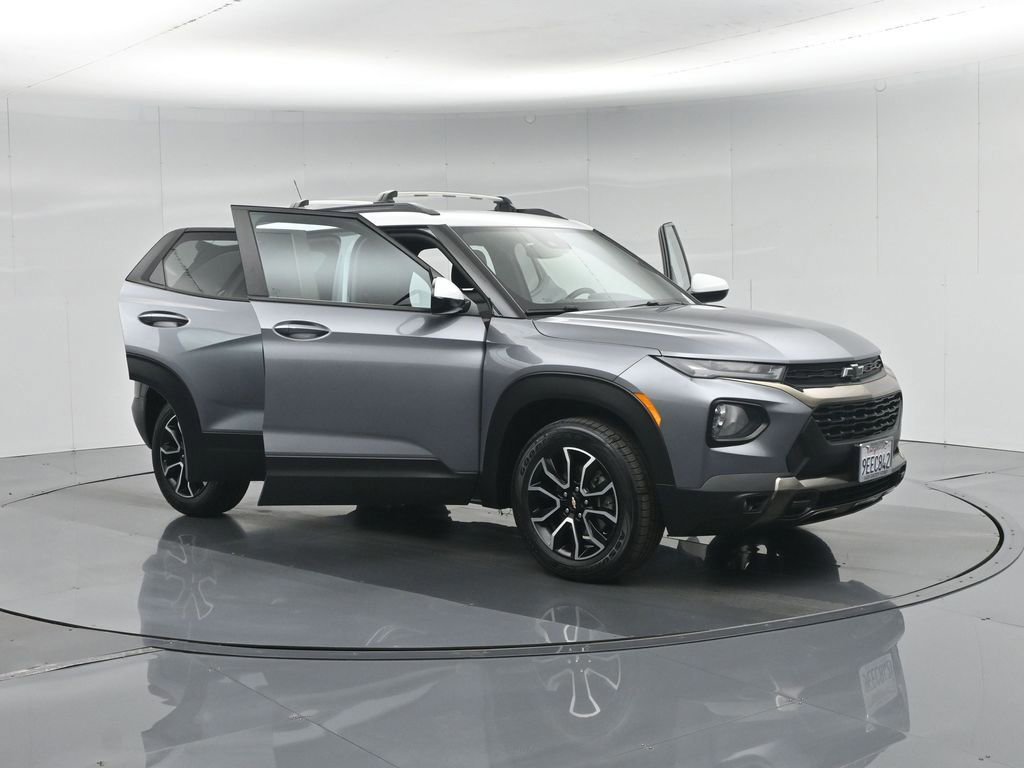 Used 2021 Chevrolet TrailBlazer ACTIV w/ Technology Package image 8