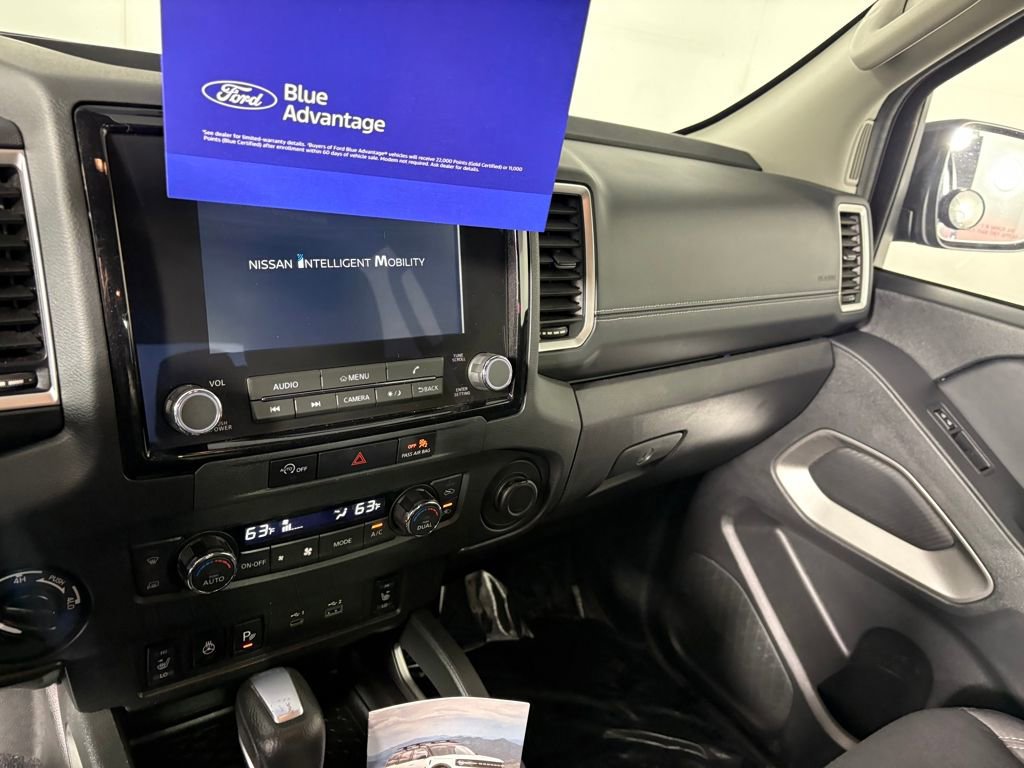 Used 2024 Nissan Frontier SV w/ SV Convenience Package image 18