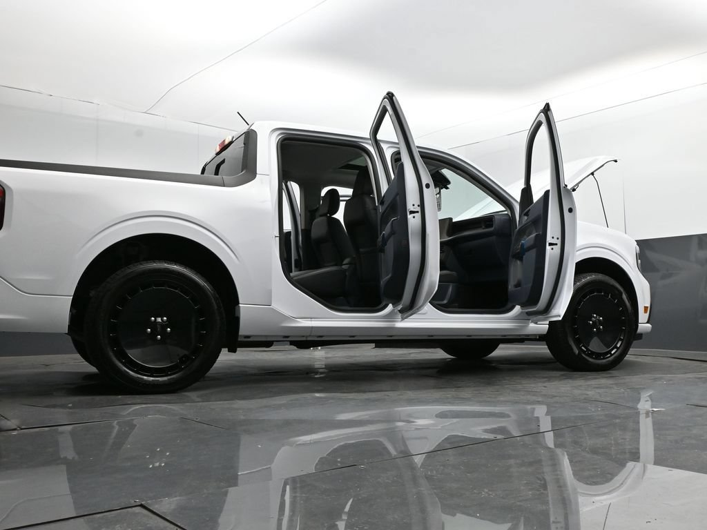 Certified 2025 Ford Maverick Lobo AWD/4WD image 41