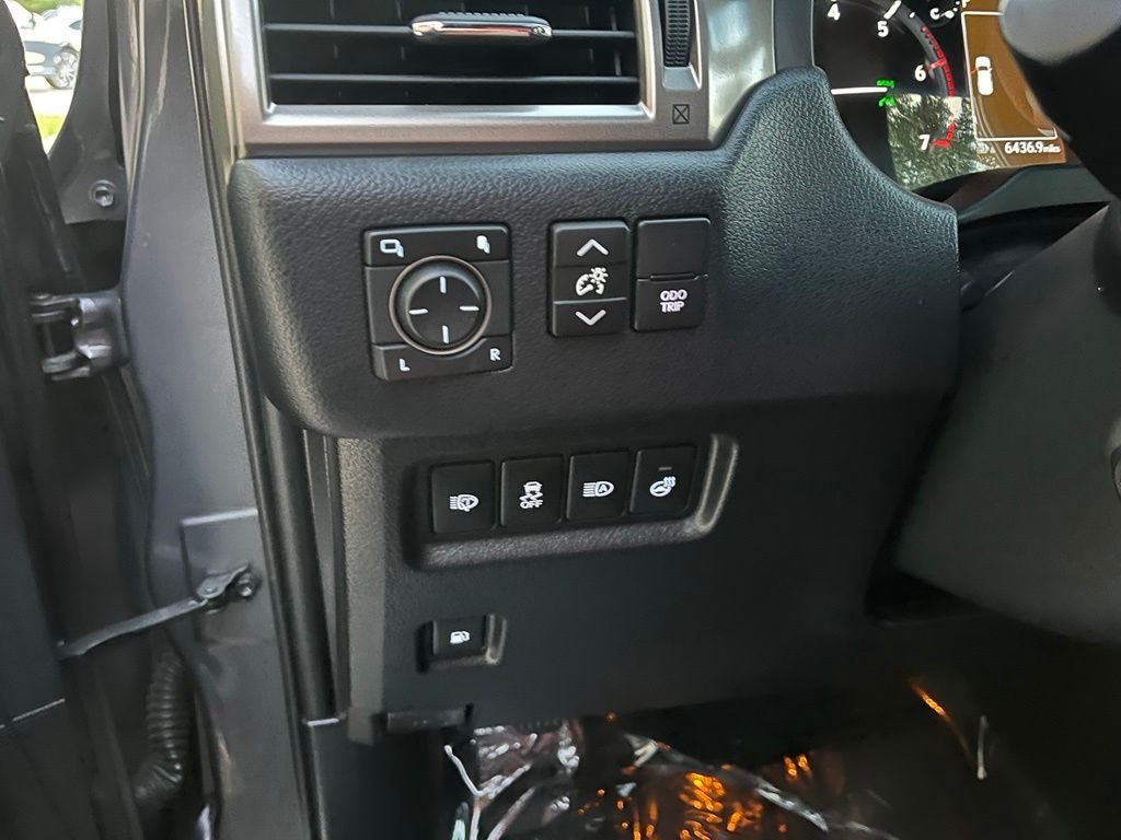 Used 2021 Lexus GX 460 Premium w/ Premium Package AWD/4WD image 39
