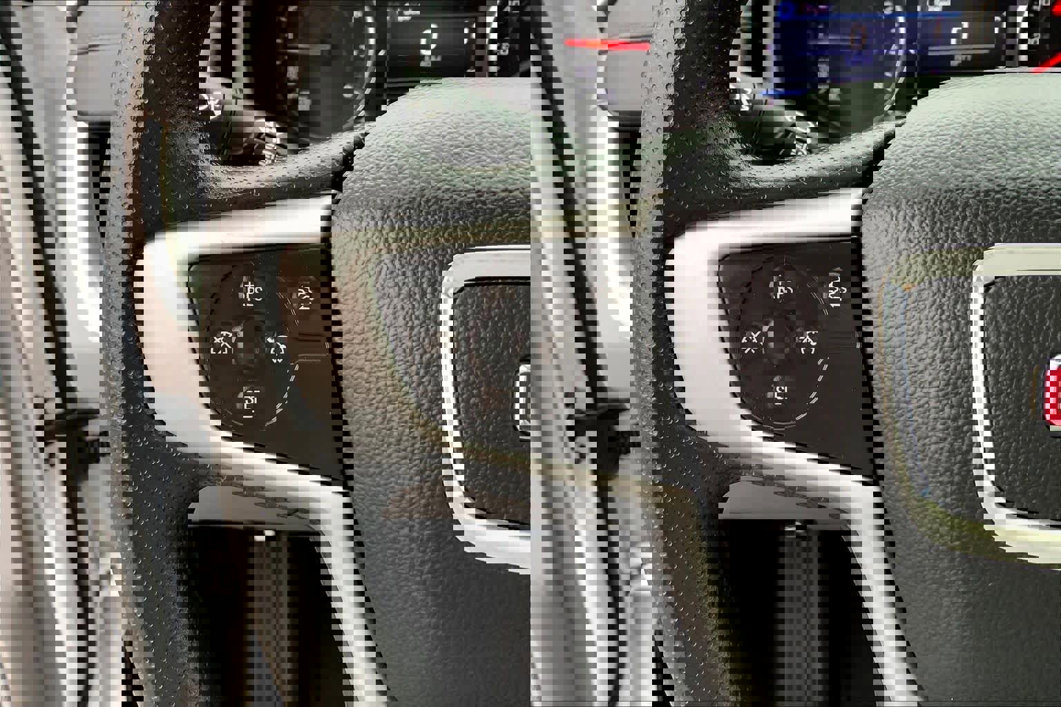 Used 2022 GMC Terrain SLE w/ Driver Convenience Package image 19