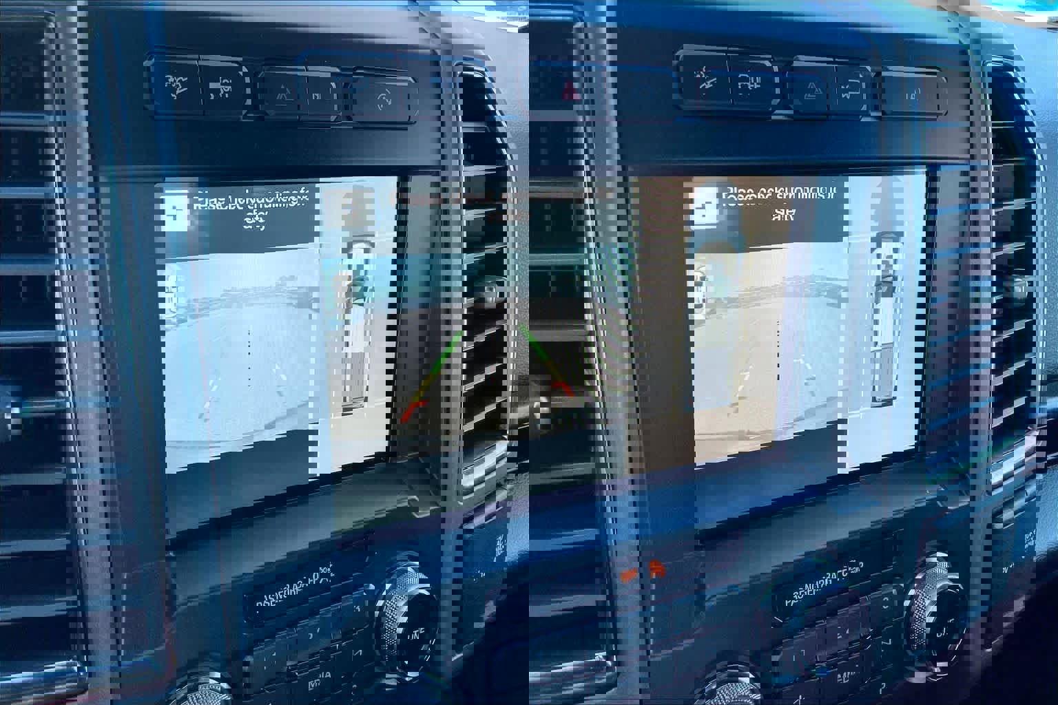 Certified 2018 Ford F150 Raptor w/ Equipment Group 802A Luxury image 26