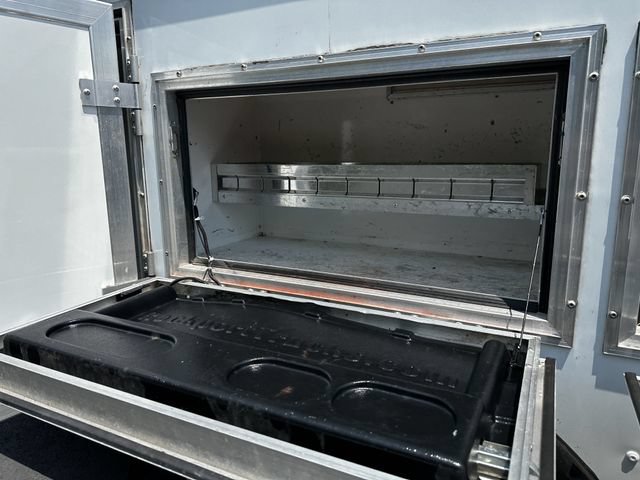 Certified 2024 Ford E-450 and Econoline 450 Super Duty w/ Power Windows & Locks Group RWD image 33
