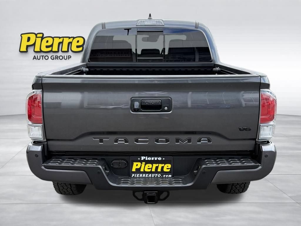 Used 2022 Toyota Tacoma TRD Sport w/ TRD Premium Sport Package AWD/4WD image 6