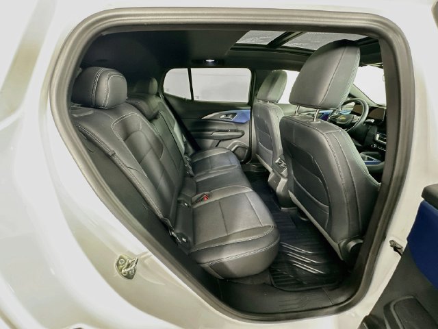 Used 2025 Chevrolet Equinox EV LT w/ Convenience Package FWD image 33