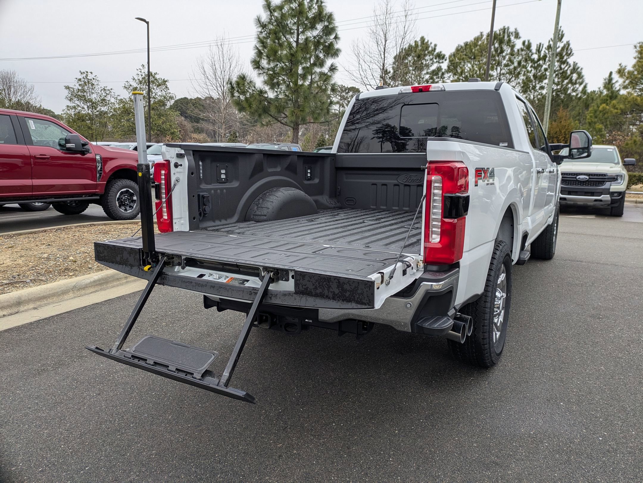 Certified 2024 Ford F250 Lariat w/ Lariat Ultimate Package image 7