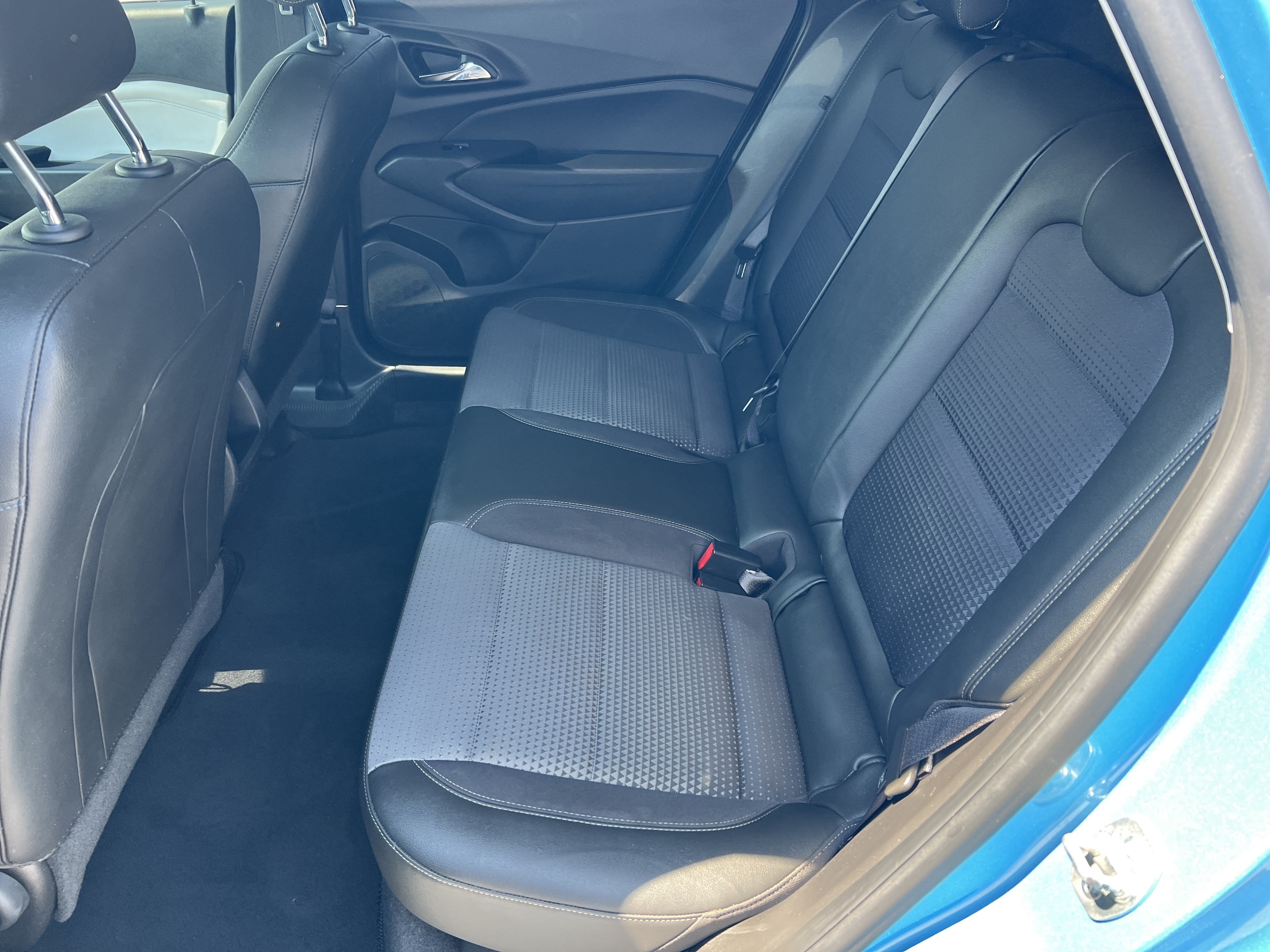 Used 2025 Chevrolet Trax LT w/ Driver Confidence Package FWD image 20