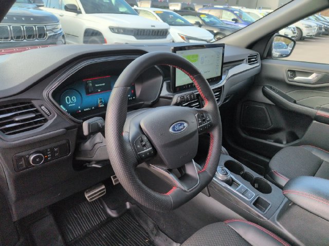 Certified 2023 Ford Escape ST-Line Select w/ Tech Pack #2 AWD/4WD image 29