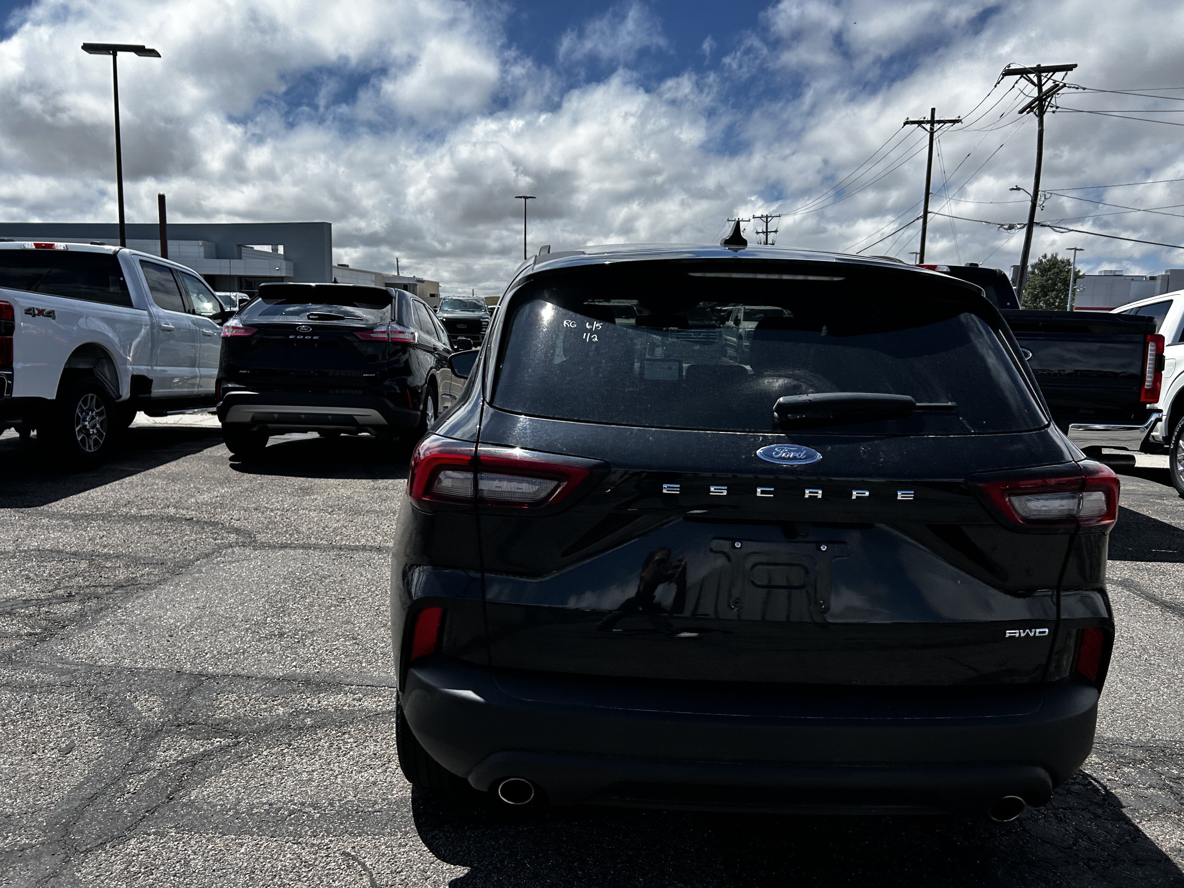 Certified 2025 Ford Escape ST-Line Select AWD/4WD image 5