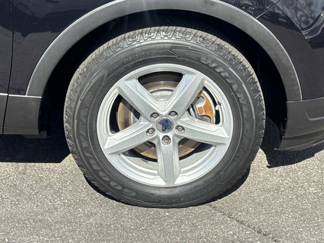 Certified 2019 Ford Explorer XLT image 38