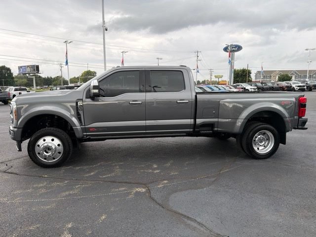 Certified 2024 Ford F450 Platinum w/ FX4 Off-Road Package AWD/4WD image 4