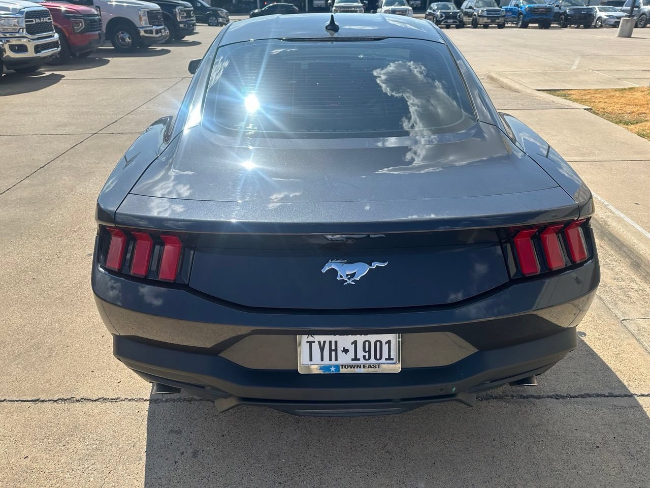 Certified 2024 Ford Mustang Coupe RWD image 10