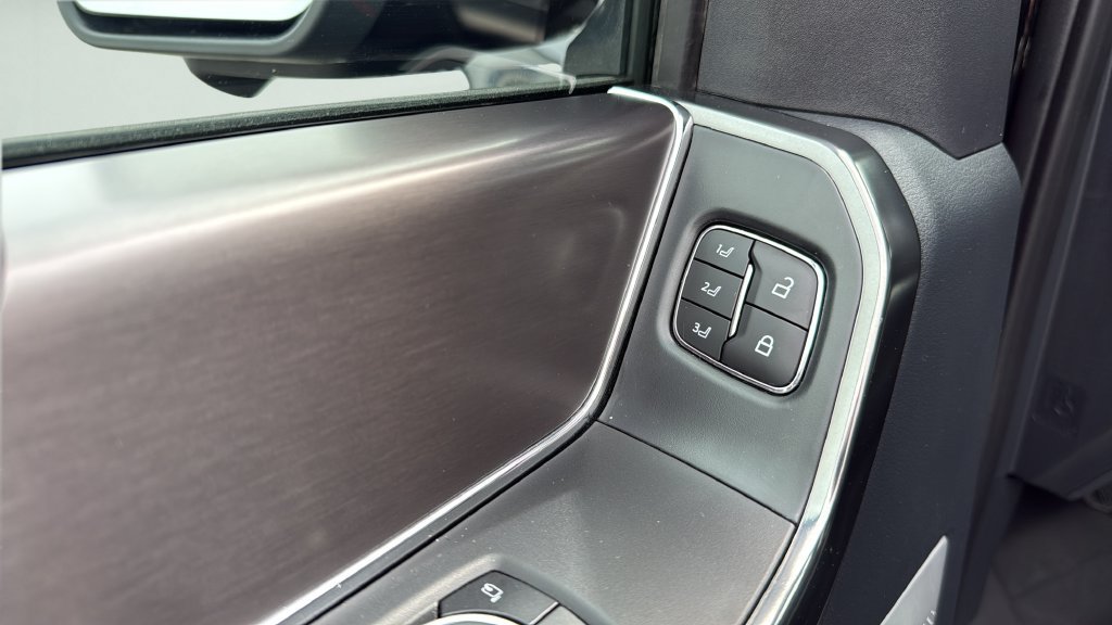 Certified 2025 Ford F150 Platinum AWD/4WD image 25