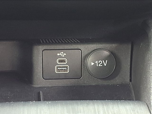 Certified 2024 Ford Escape ST-Line w/ Tech Pack #1 AWD/4WD image 13