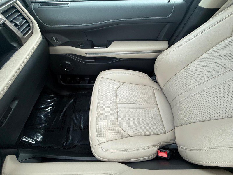 Certified 2023 Ford Expedition Max Limited AWD/4WD image 28