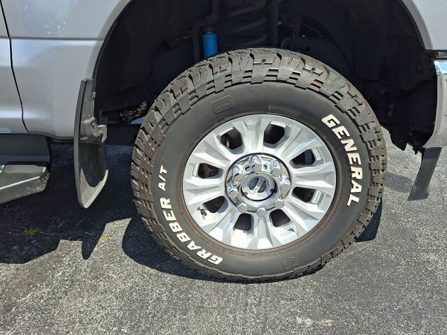 Certified 2022 Ford F250 XL w/ STX Appearance Package AWD/4WD image 9