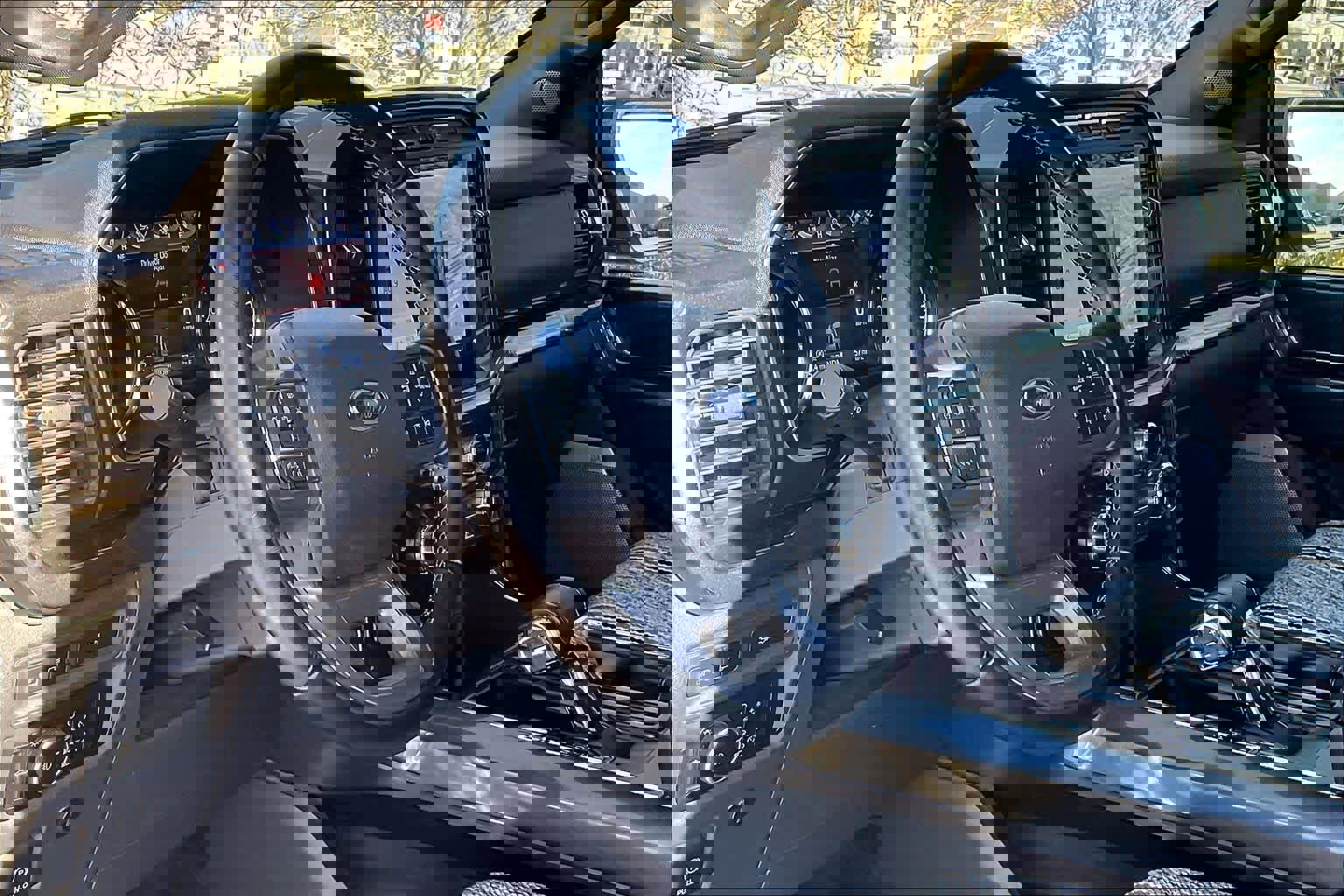 Certified 2023 Ford F150 XLT w/ Equipment Group 302A High image 17