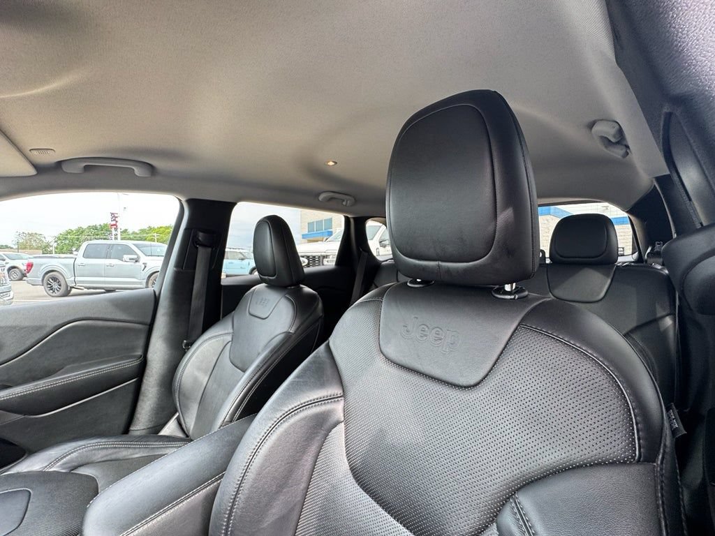 Used 2020 Jeep Cherokee Limited FWD image 31