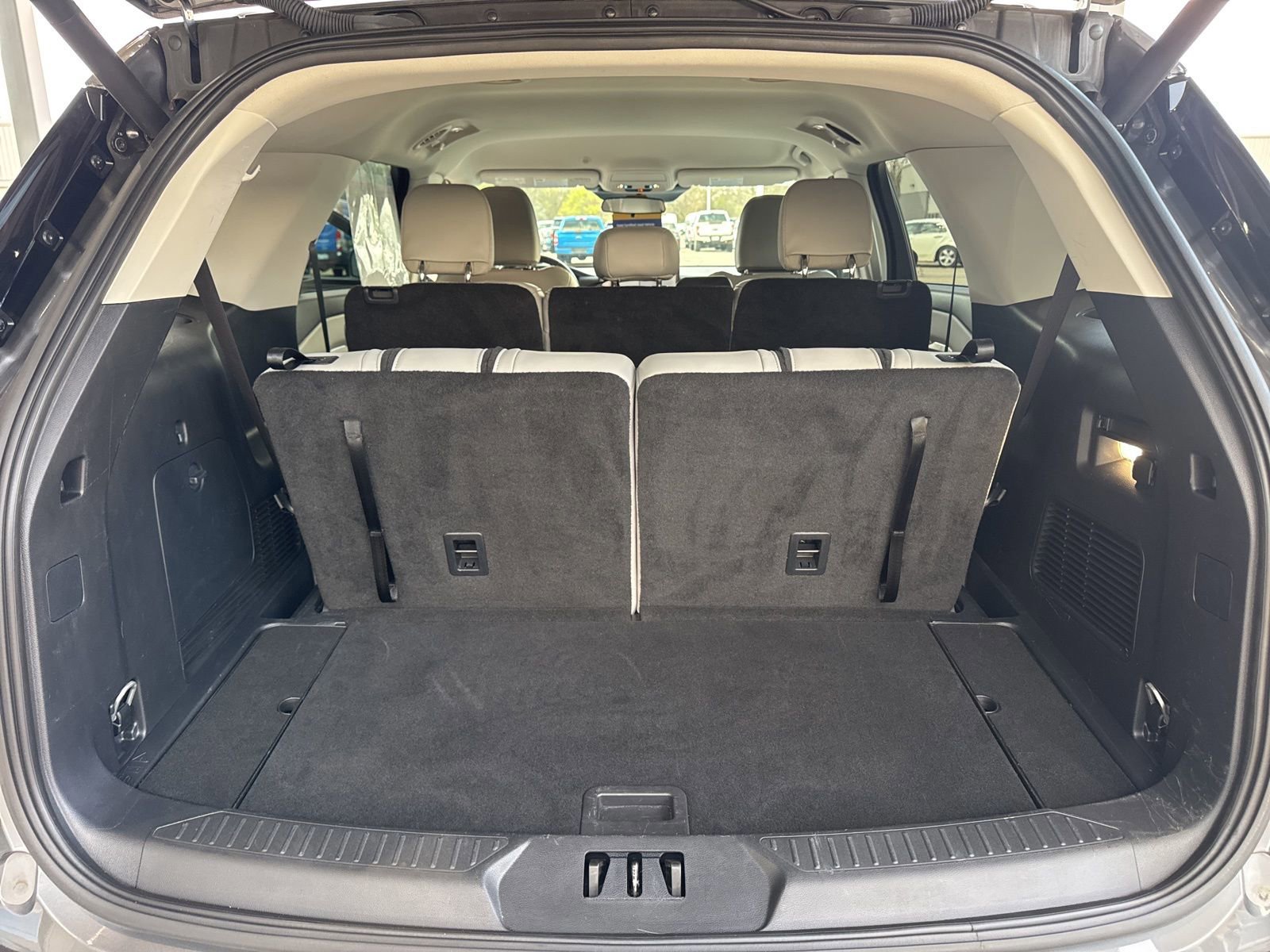 Certified 2025 Ford Explorer Active w/ Active Comfort Package image 41