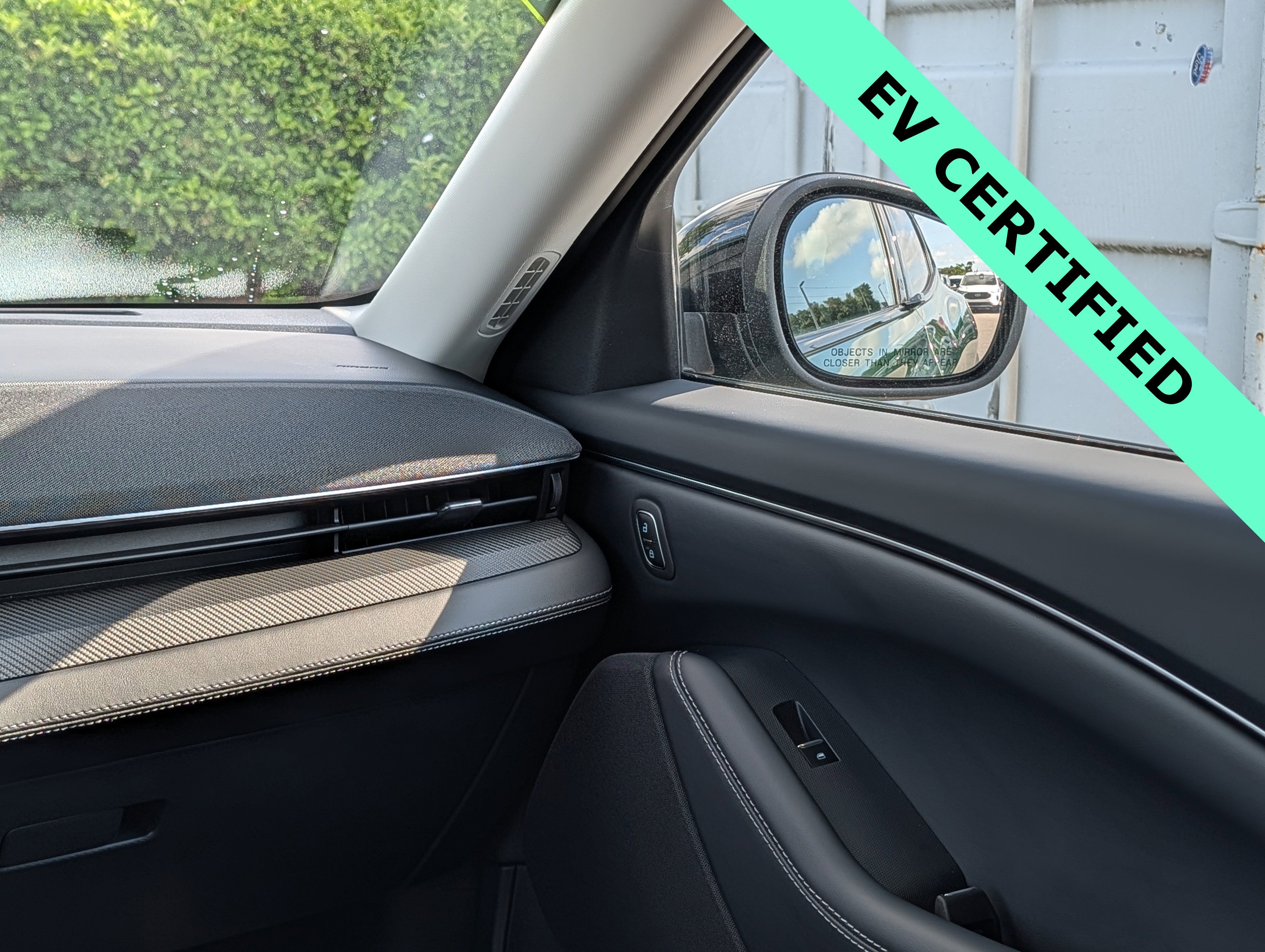 Certified 2025 Ford Mustang Mach-E Select RWD image 17