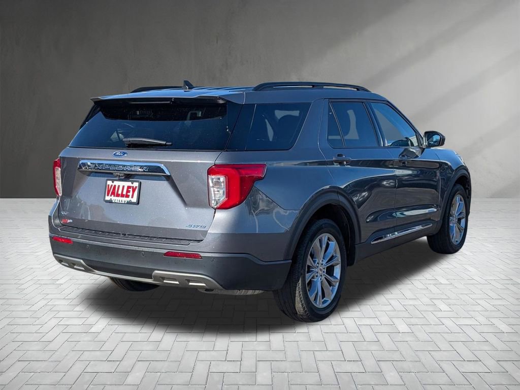 Certified 2021 Ford Explorer XLT w/ Equipment Group 202A image 10