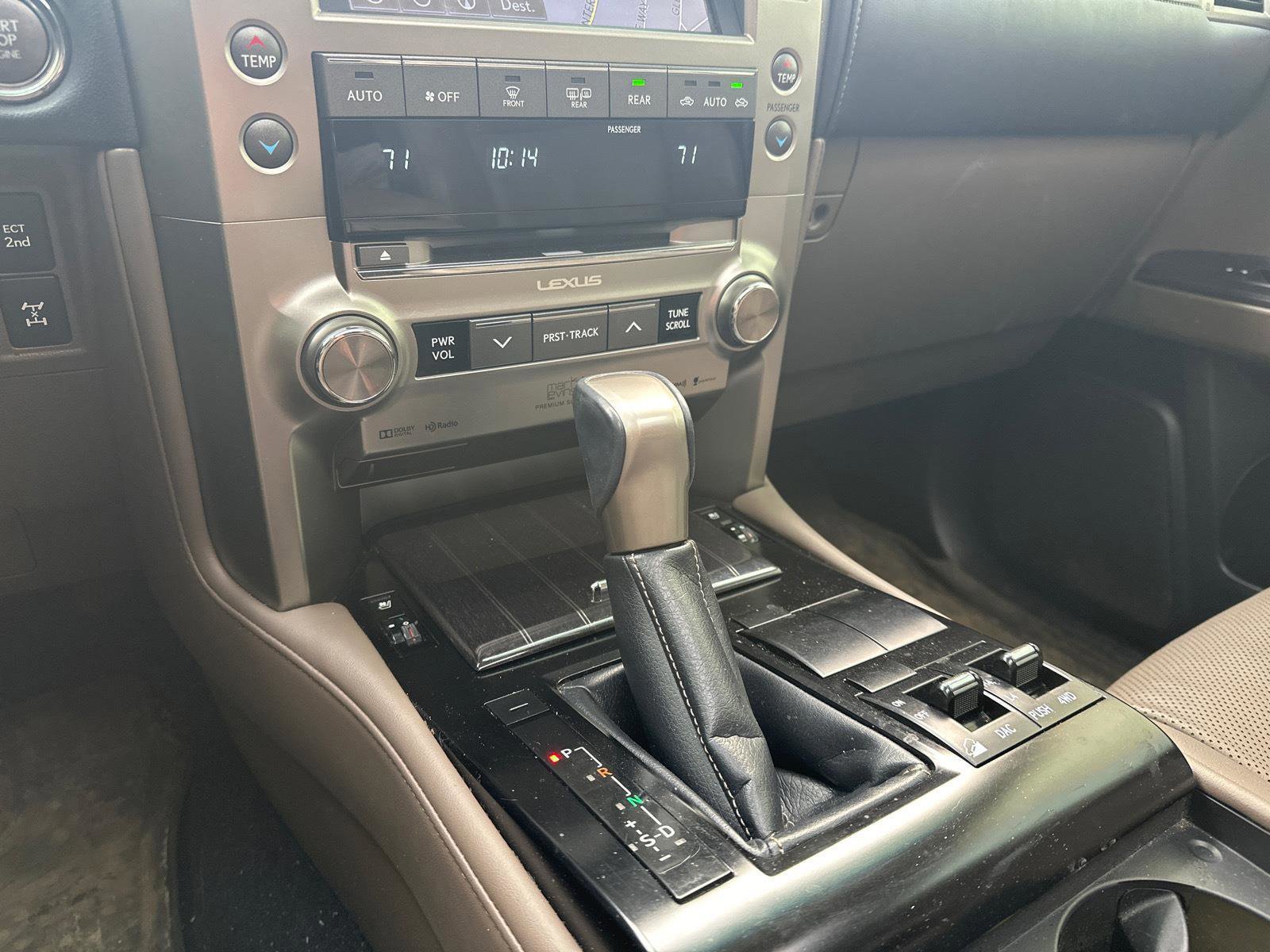 Used 2021 Lexus GX 460 Premium w/ Accessory Package AWD/4WD image 14