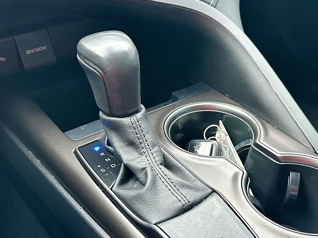 Used 2021 Toyota Camry SE w/ Convenience Package image 22