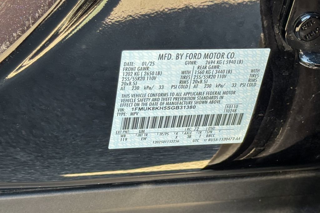 Certified 2025 Ford Explorer ST-Line AWD/4WD image 24