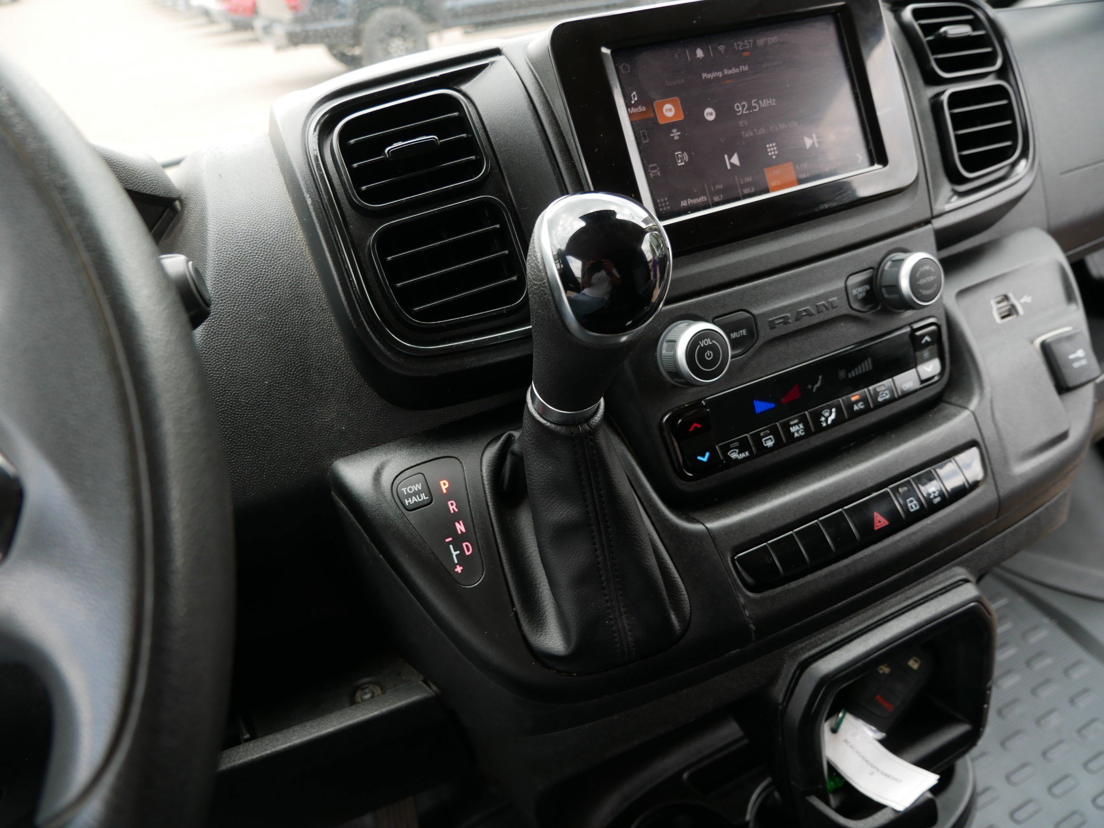 Used 2023 RAM ProMaster 2500 FWD image 24