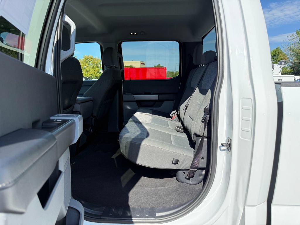 Certified 2025 Ford F250 XLT AWD/4WD image 11