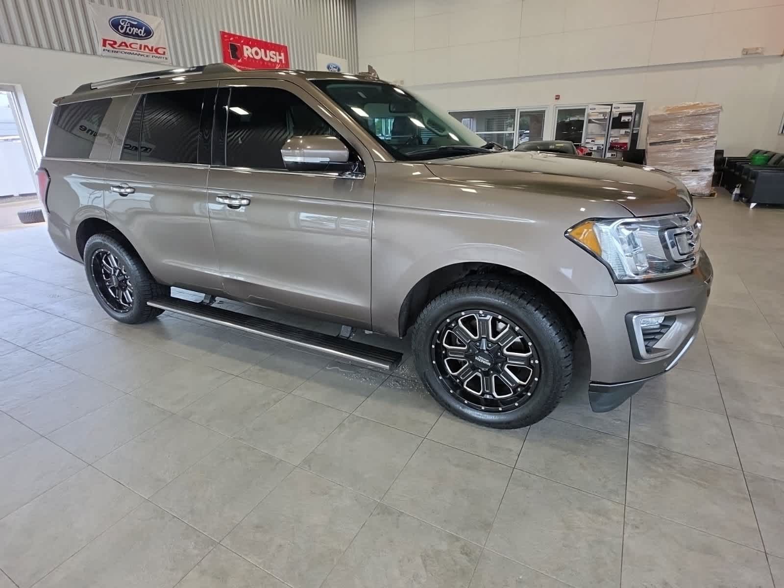 Certified 2019 Ford Expedition Limited w/ Equipment Group 301A AWD/4WD image 7