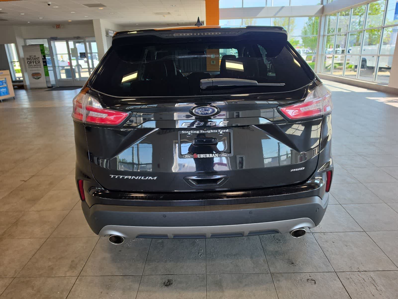 Certified 2022 Ford Edge Titanium AWD/4WD image 9