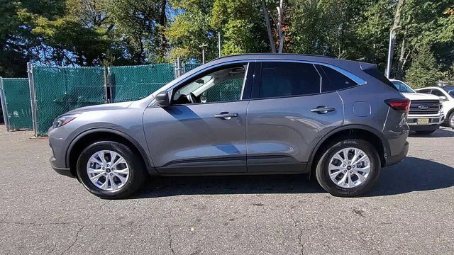 Certified 2024 Ford Escape Active w/ Tech Pack #1 AWD/4WD image 5