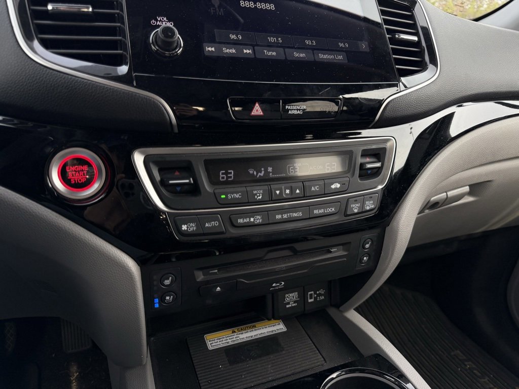 Used 2019 Honda Pilot Elite image 18