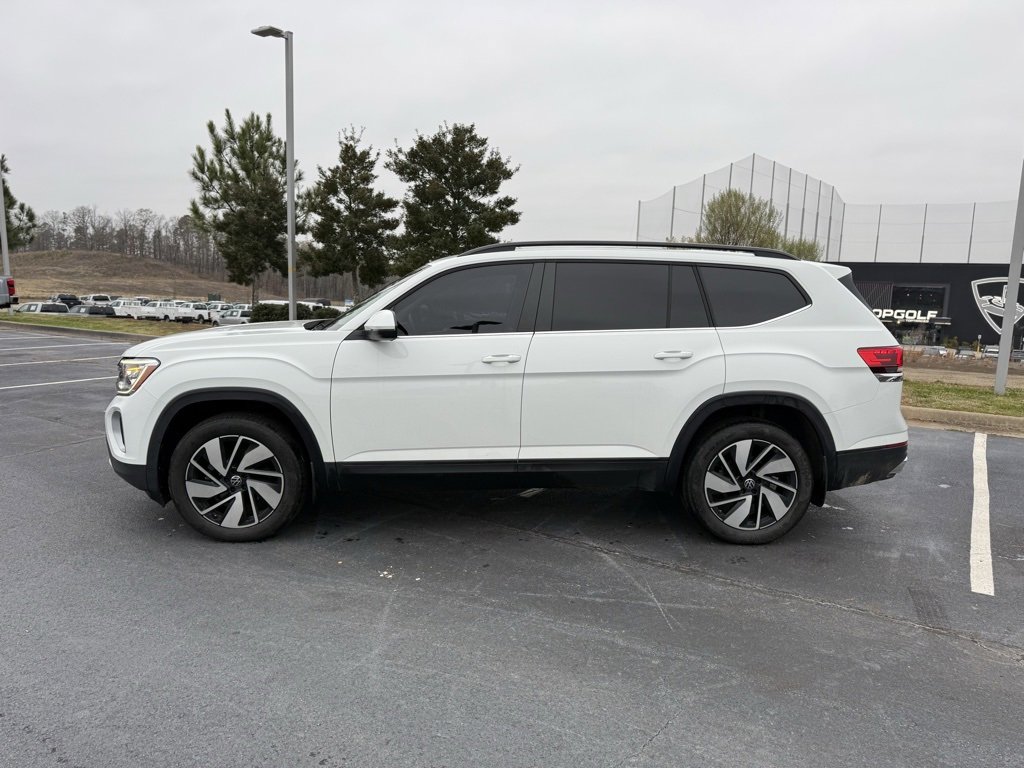 Used 2024 Volkswagen Atlas SE image 4