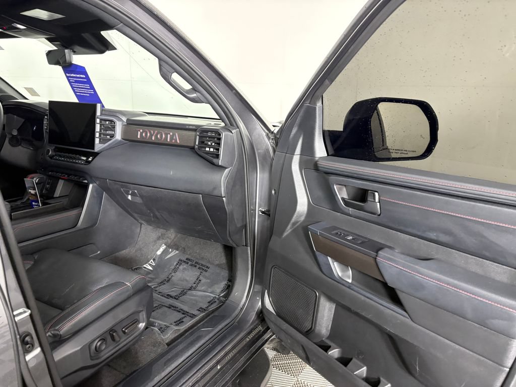 Used 2025 Toyota Sequoia TRD Pro AWD/4WD image 40