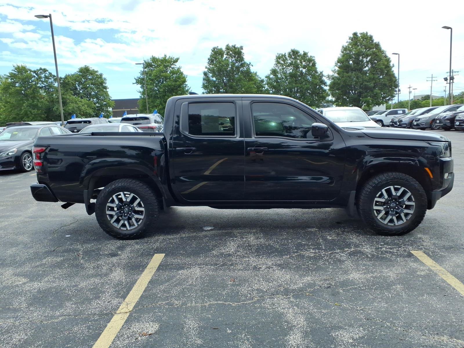 Used 2022 Nissan Frontier SV AWD/4WD image 28