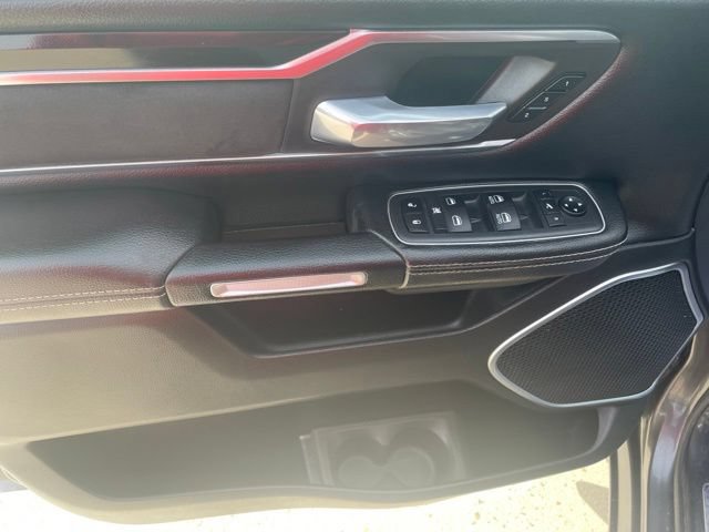 Used 2020 RAM 1500 Laramie w/ Sport Appearance Package AWD/4WD image 10