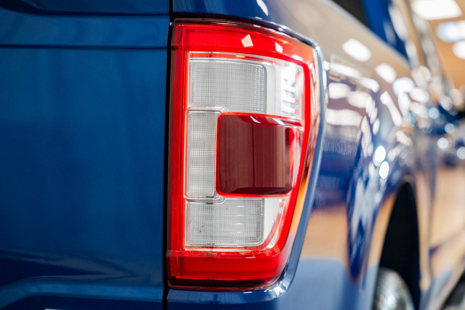 Certified 2023 Ford F150 Lariat w/ Equipment Group 502A High image 19