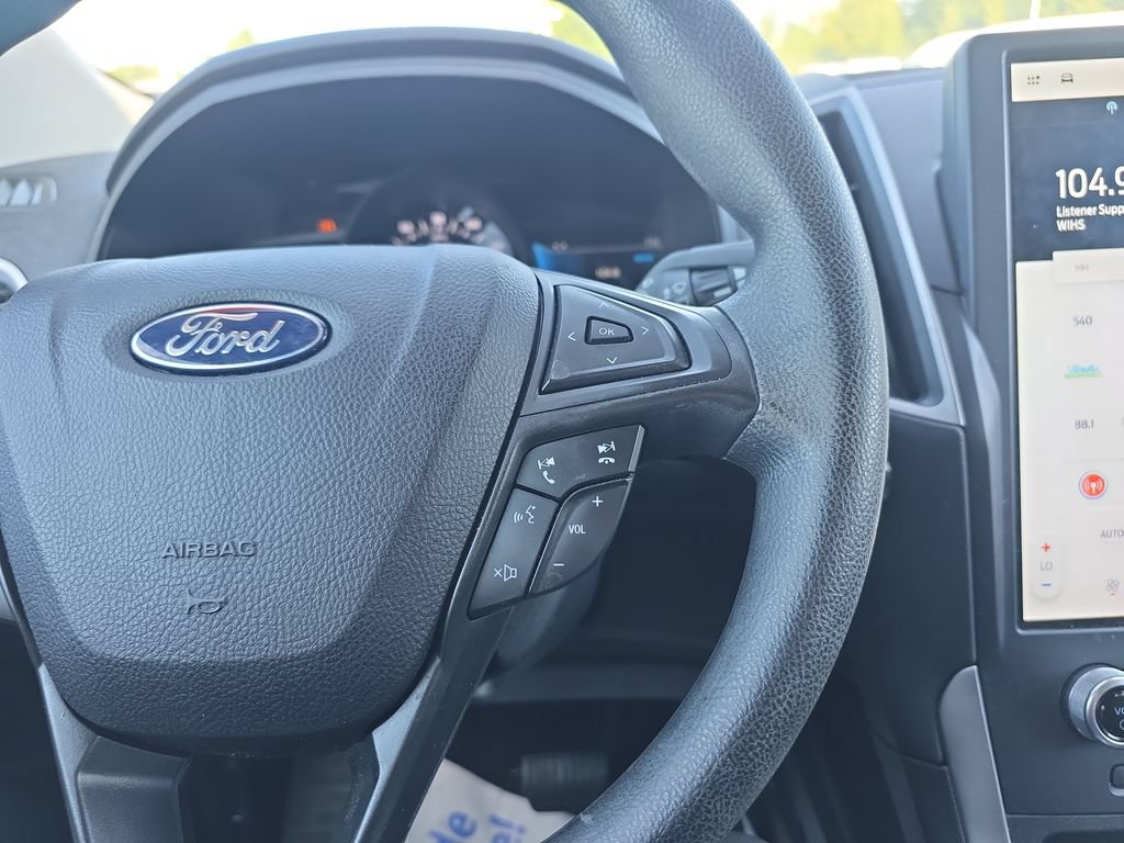 Certified 2022 Ford Edge SE w/ Black Appearance Package AWD/4WD image 29