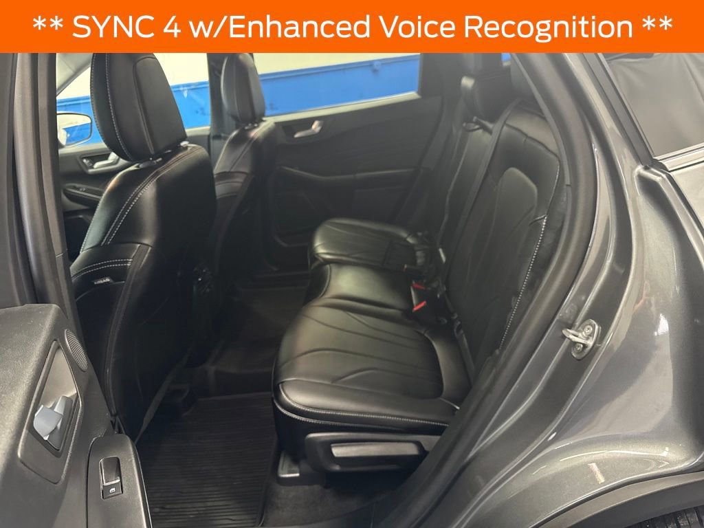 Certified 2025 Ford Escape Platinum w/ Premium Technology Package image 18