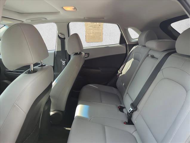 Used 2021 Hyundai Kona Limited image 18