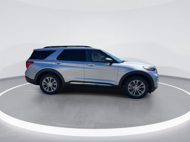Certified 2020 Ford Explorer XLT w/ Equipment Group 202A AWD/4WD image 8