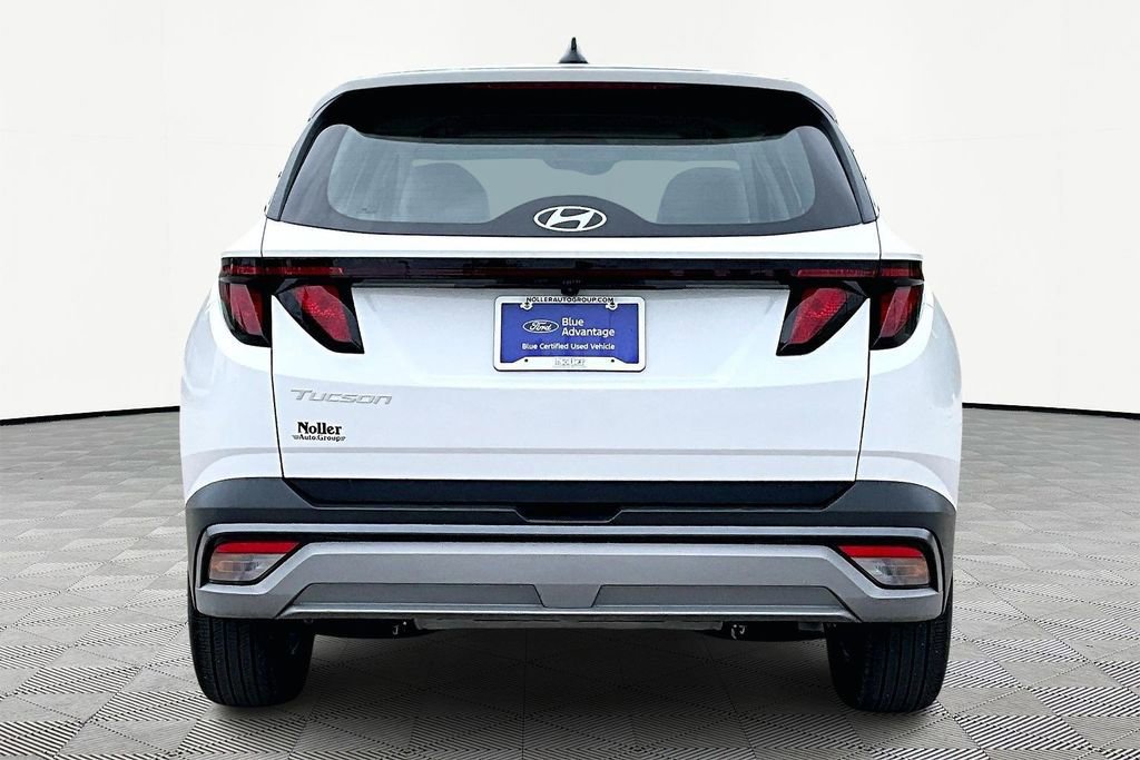 Used 2025 Hyundai Tucson SE FWD image 3