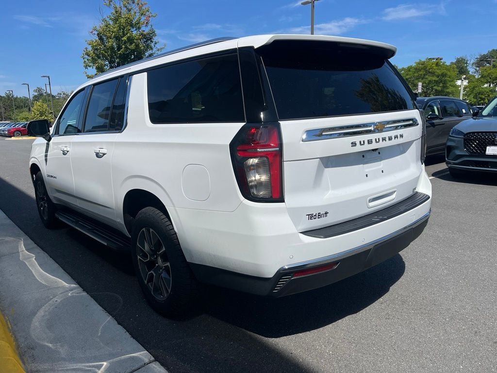 Used 2023 Chevrolet Suburban LT w/ LT Signature Plus Package AWD/4WD image 7