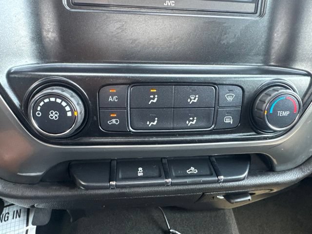 Used 2018 Chevrolet Silverado 1500 LT AWD/4WD image 16